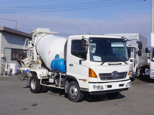 日野 レンジャー TkG-FC9JCAA(2WD)の写真2