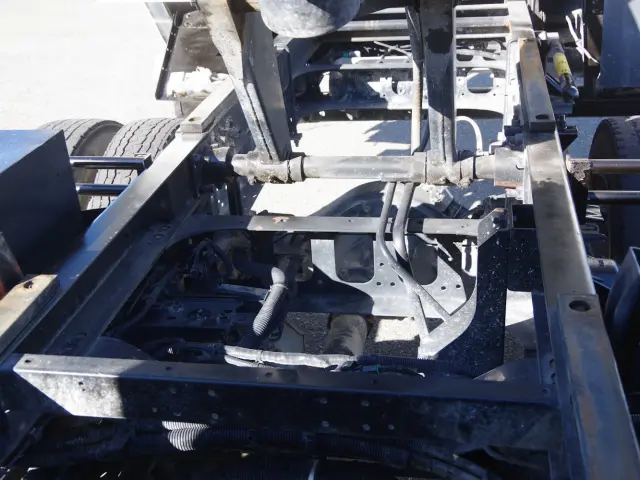 いすゞ フォワード 2RG-FRR90S1(2WD)の写真8