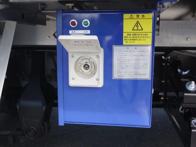 三菱 ファイター 2KG-FK65F(2WD)の写真9