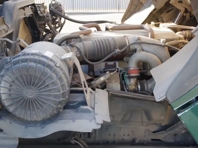 日野 プロフィア BKG-FW1EXYG(8x4)の写真28