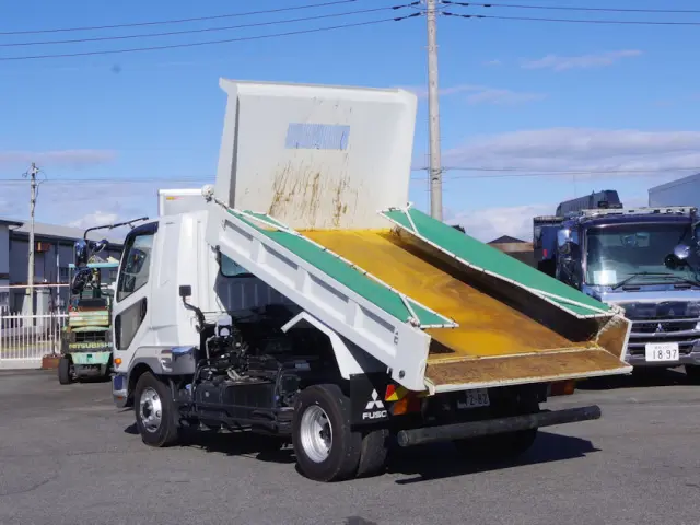 三菱 ファイター 2KG-FK62F(2WD)の写真3