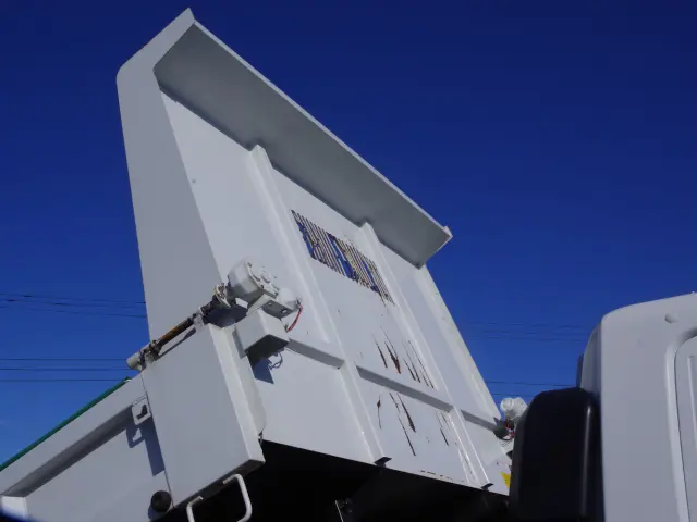 三菱 ファイター 2KG-FK62F(2WD)の写真10