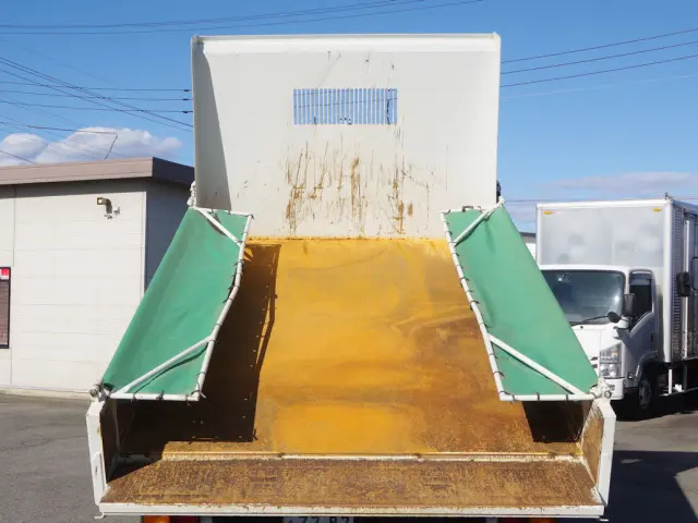 三菱 ファイター 2KG-FK62F(2WD)の写真11