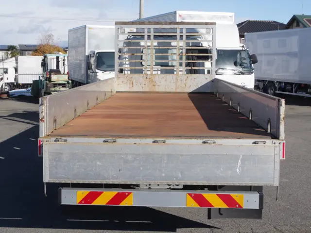 三菱 ファイター 2KG-FK62FZ(2WD)の写真5