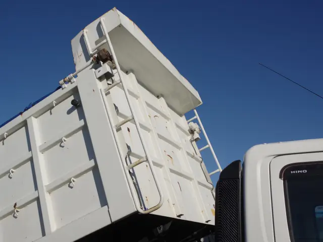 日野 レンジャー 2KG-FC2ABA(2WD)の写真11