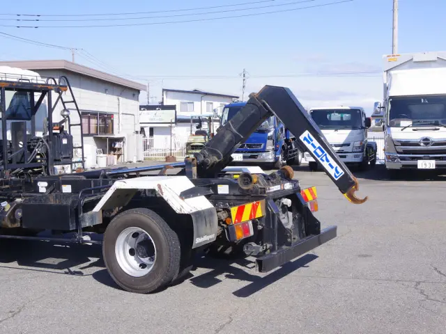 三菱 ファイター TKG-FK71F(2WD)の写真10