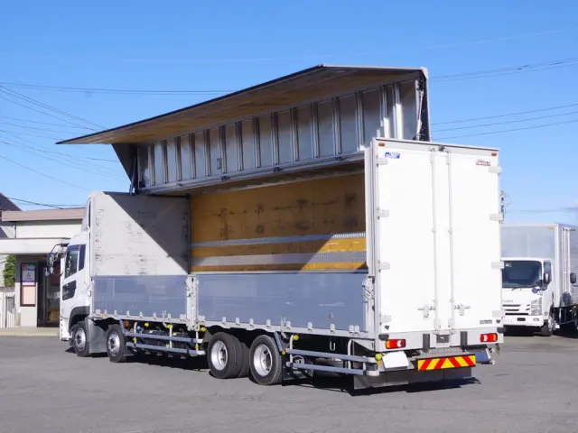 ＵＤ クオン 2PG-CG5CA(8x4)の写真3