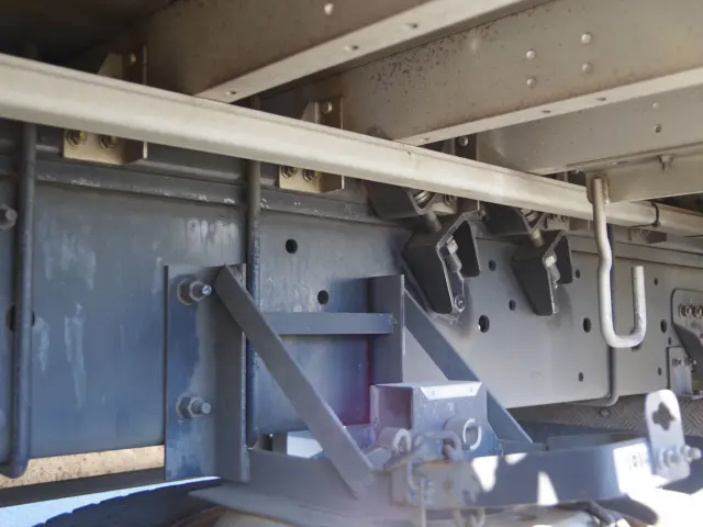 ＵＤ クオン 2PG-CG5CA(8x4)の写真6