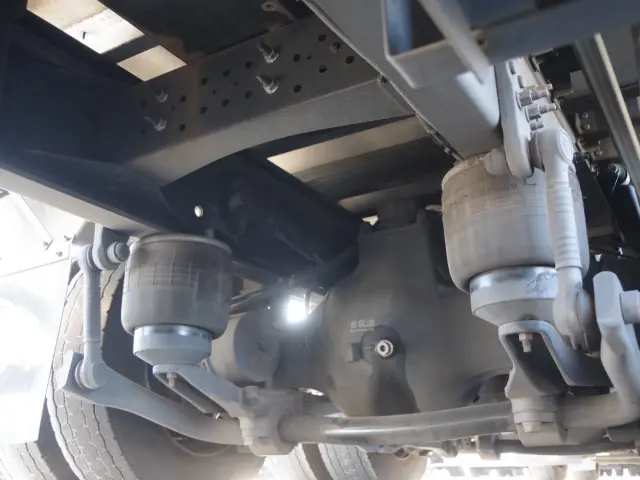 ＵＤ クオン 2PG-CG5CA(8x4)の写真9