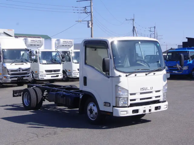 いすゞ エルフ BDG-NMS85AN(4WD)の写真2