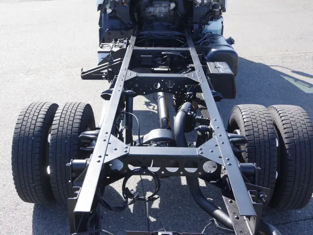 いすゞ エルフ BDG-NMS85AN(4WD)の写真5