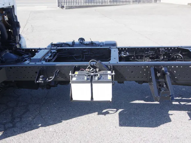 いすゞ エルフ BDG-NMS85AN(4WD)の写真9