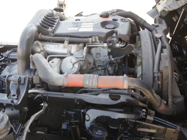 いすゞ エルフ BDG-NMS85AN(4WD)の写真14