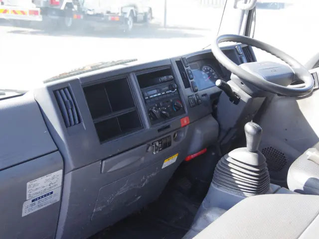 いすゞ エルフ BDG-NMS85AN(4WD)の写真16