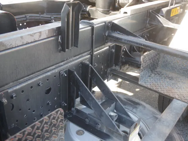 いすゞ フォワード TKG-FRR90S1(2WD)の写真6