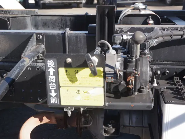 いすゞ フォワード TKG-FRR90S1(2WD)の写真15