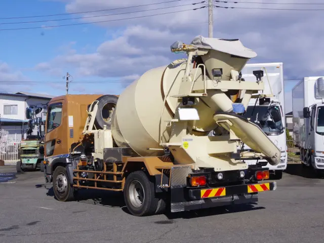 日野 レンジャー LKG-FJ7JDAA(2WD)の写真3