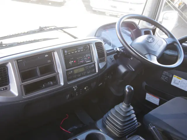 日野 レンジャー LKG-FJ7JDAA(2WD)の写真25