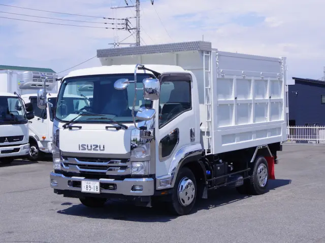 いすゞ フォワード 2RG-FRR90S2(2WD)の写真1