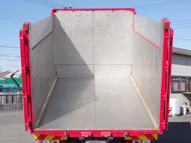 いすゞ フォワード 2RG-FRR90S2(2WD)の写真5