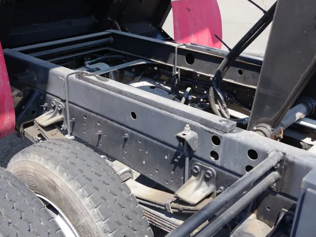 いすゞ フォワード 2RG-FRR90S2(2WD)の写真6