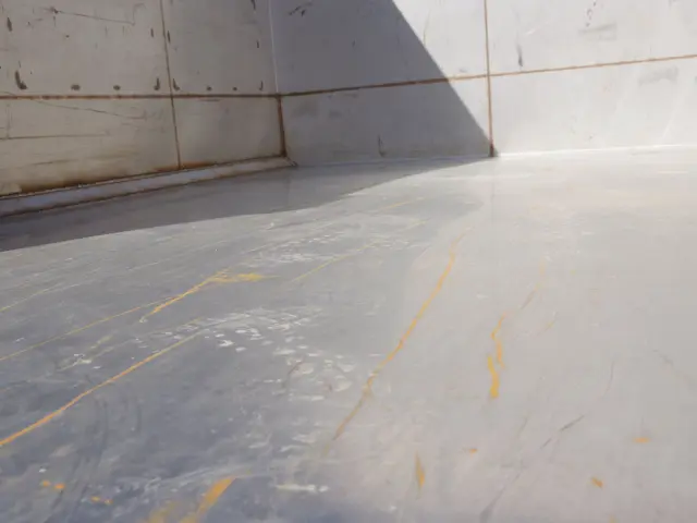 いすゞ フォワード 2RG-FRR90S2(2WD)の写真12