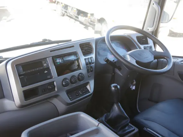 ＵＤ コンドル TKG-MK38L(2WD)の写真26