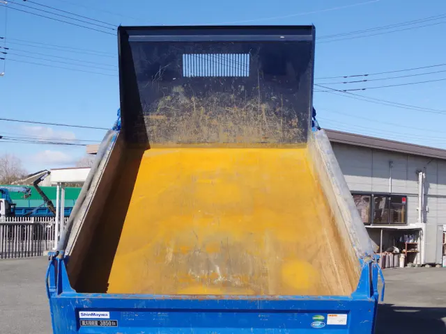 三菱 ファイター 2PG-FK72N(2WD)の写真5