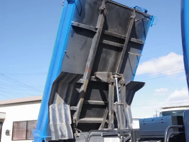 三菱 ファイター 2PG-FK72N(2WD)の写真11