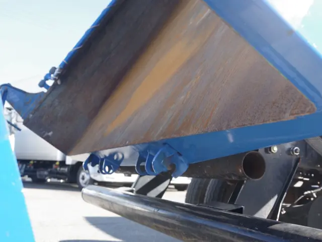 三菱 ファイター 2PG-FK72N(2WD)の写真12