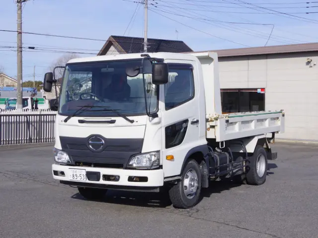 日野 レンジャー 2KG-FC2ABA(2WD)の写真1