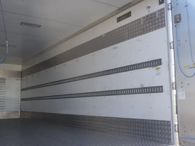 三菱 ファイター TKG-FK64F(2WD)の写真14