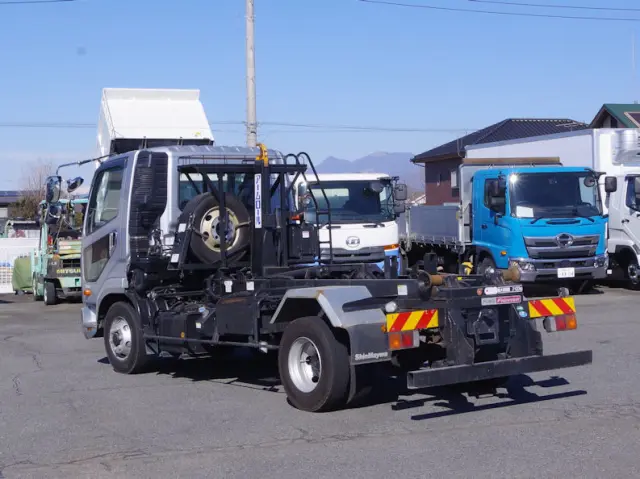 三菱 ファイター 2KG-FK72F(2WD)の写真3