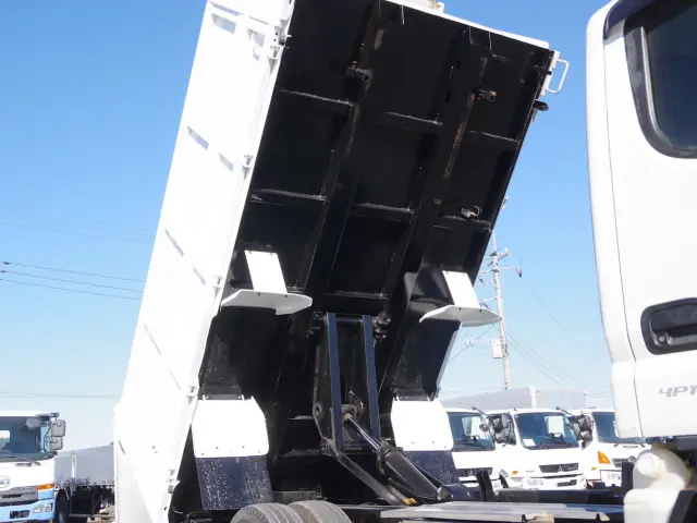 三菱 キャンター 2RG-FDA60(4WD)の写真11