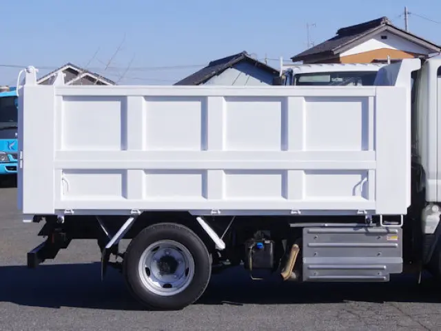 三菱 キャンター 2RG-FDA60(4WD)の写真17