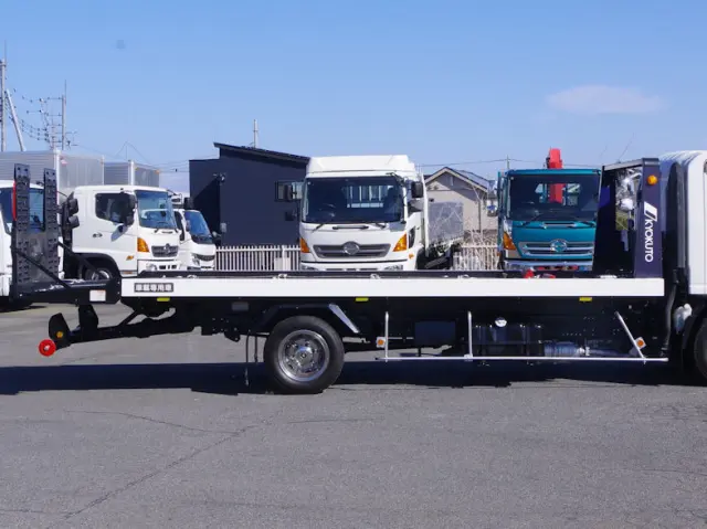 いすゞ エルフ TPG-NPR85AN(2WD)の写真23