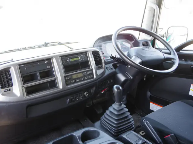 日野 レンジャー QKG-FE7JGAA(2WD)の写真31