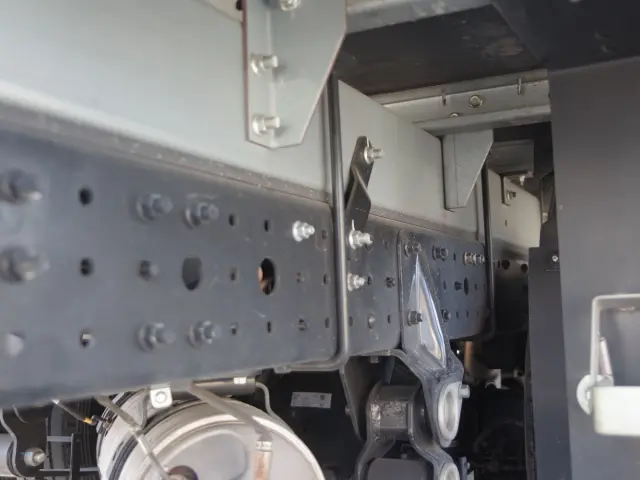 三菱 キャンター 2RG-FBA20(2WD)の写真8