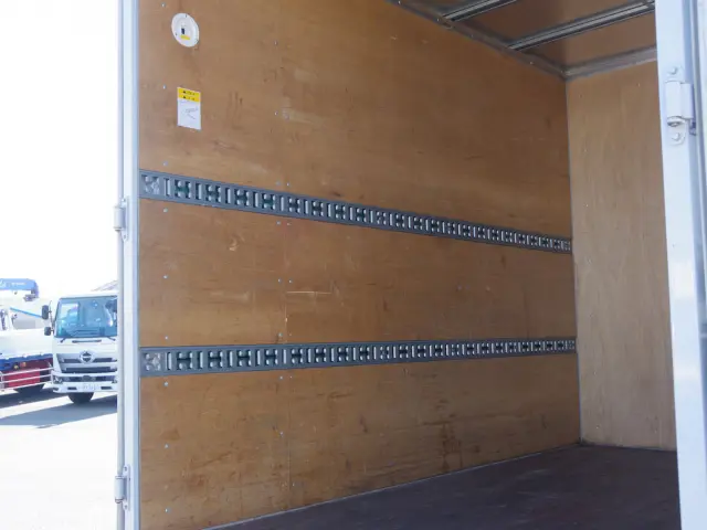 三菱 キャンター 2RG-FBA20(2WD)の写真12