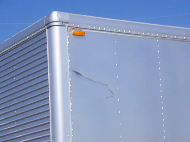 三菱 キャンター 2RG-FBA20(2WD)の写真17