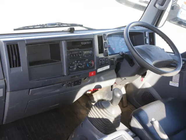 いすゞ エルフ TKG-NPR85YN(2WD)の写真32