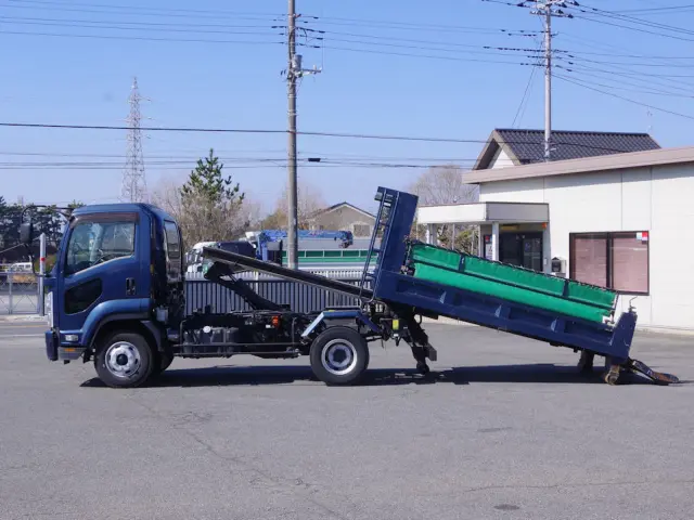 いすゞ フォワード TKG-FRR90S2(2WD)の写真11