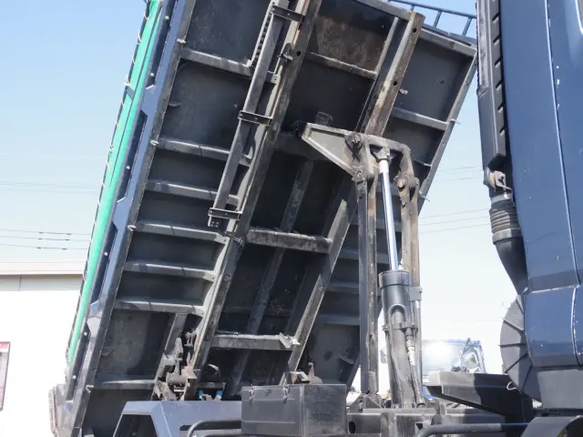 いすゞ フォワード TKG-FRR90S2(2WD)の写真12