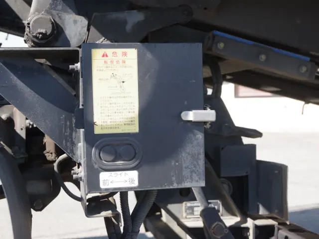 いすゞ フォワード TKG-FRR90S2(2WD)の写真15