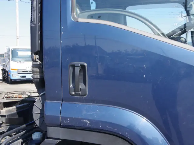 いすゞ フォワード TKG-FRR90S2(2WD)の写真26