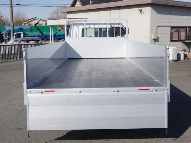 三菱 ファイター 2KG-FK62F(2WD)の写真5