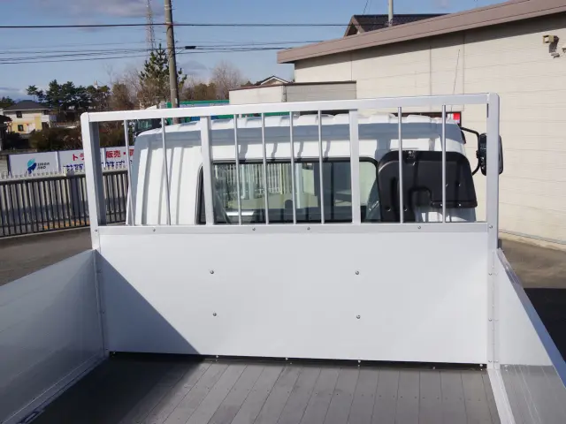 三菱 ファイター 2KG-FK62F(2WD)の写真9