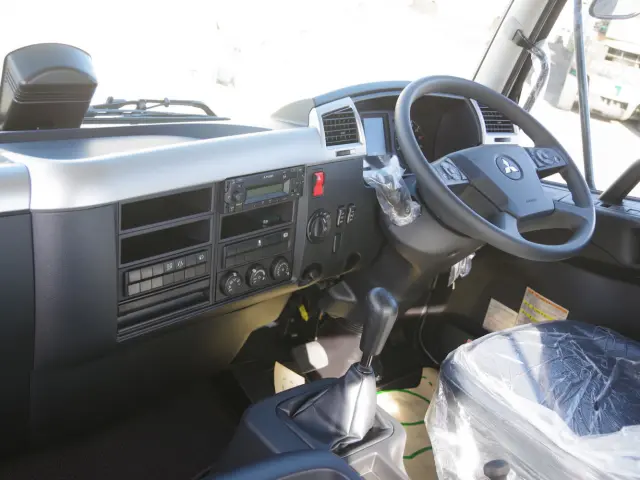 三菱 ファイター 2KG-FK62F(2WD)の写真22