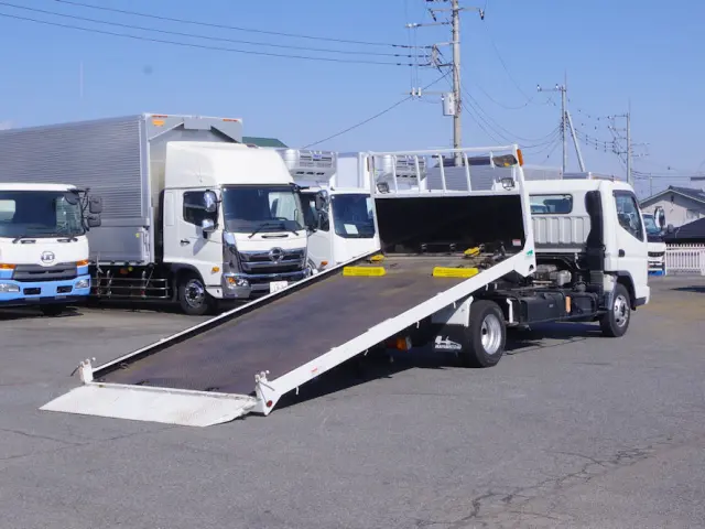 三菱 キャンター KK-FE83DGN(2WD)の写真4