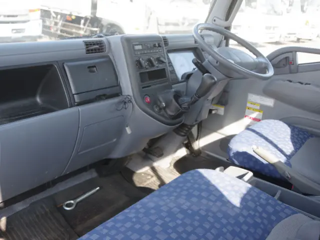 三菱 キャンター KK-FE83DGN(2WD)の写真28